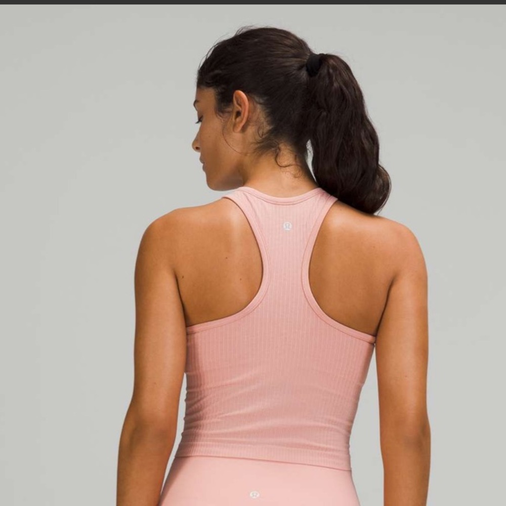 NWOT CROPPED EBB TO STREET TANK SIZE 6 PINK  PUFF (CORAL SALMON) LULULEMON